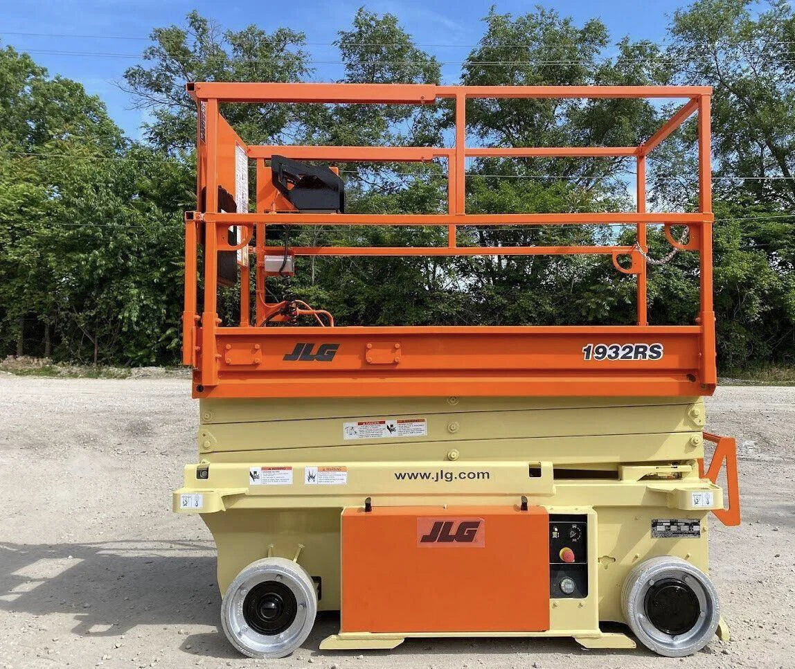 JLG 1932 Scissor Lift - Heavy Equipment Rental