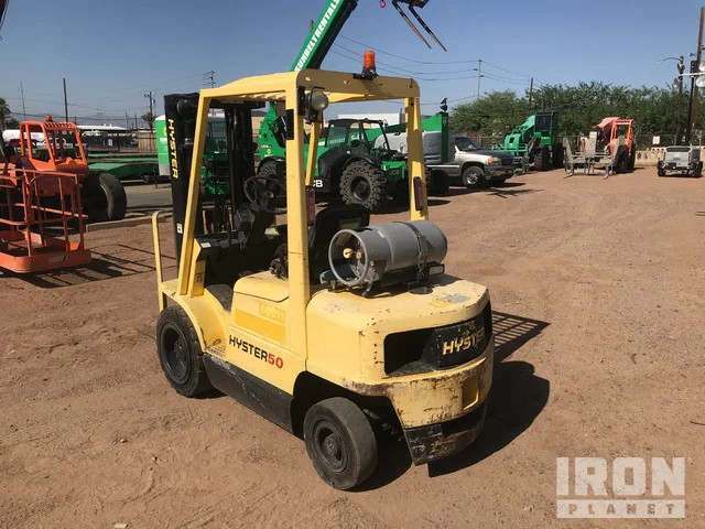 Hyster H50XM 5,000 lbs LPG Forklift (Cushion Tires)