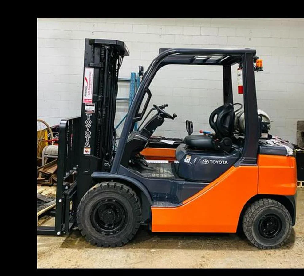 Whynda - Toyota 8FGU25 5,000 lbs LPG Forklift (240 in mast) - Image 2