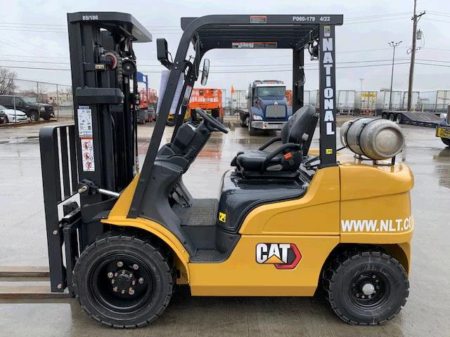 Caterpillar GP30N5 6,500 lbs LPG Forklift - Heavy Equipment Rental